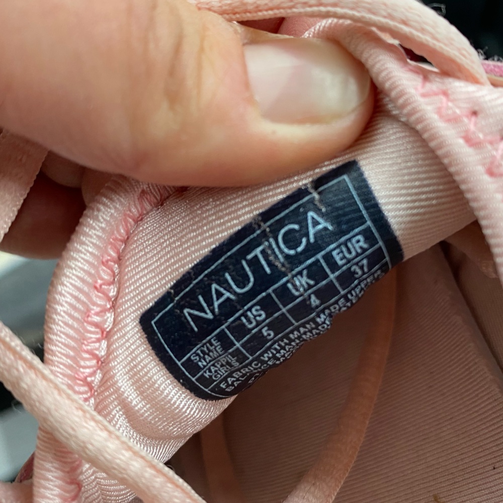 Sneakers - Picture 5 of 5